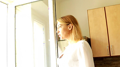 HOT MILF REALTOR FUCKS HER CLIENT AND CUM ON PUSSY - SHE HAVE SQUIRT ORGASM