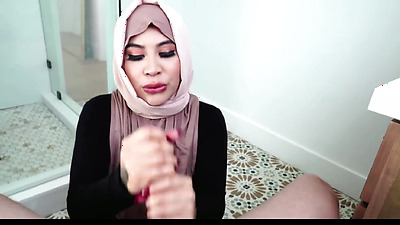 MuslimTabu - Big tits curvy Hijab Wife Tokyo Lynn Can No Longer Resists Her Horny Husband