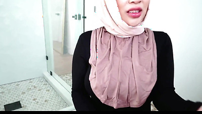 MuslimTabu - Big tits curvy Hijab Wife Tokyo Lynn Can No Longer Resists Her Horny Husband