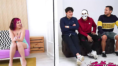 Young Mei can even take 3 rookie dudes. She's about to teach 'em a lesson!