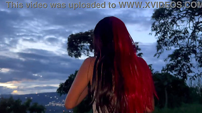 acompañame a subir la montaña tarde en la noche que puede suceder