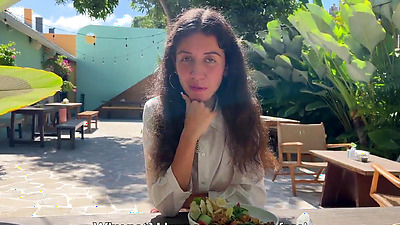 I asked a friend to cum on my face in a cafe so I could eat food with sperm - Public Cumwalk