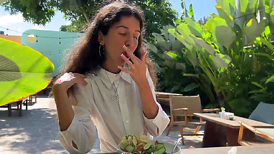 I asked a friend to cum on my face in a cafe so I could eat food with sperm - Public Cumwalk