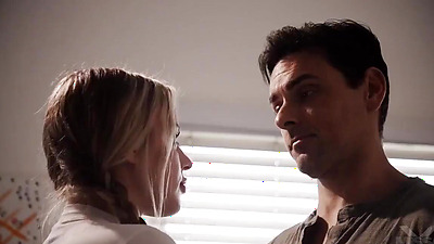 My Stepfather Gave A Lesson And Fucked Me (Spanish / Espanol)