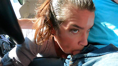 Lucky uber driver - wife swallows jizz