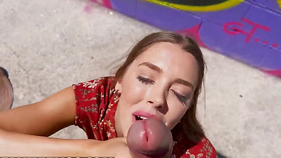 REALITY KINGS - Alberto Gets A Big Boner When He Realizes That Influencer Mary Popiense Wears No Underwear