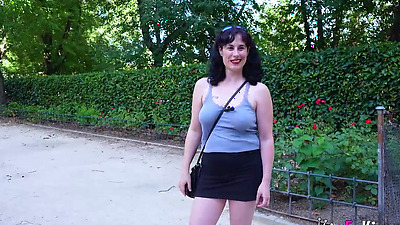 Big sized rookie has a very special surprise for this BUSTY mommy!