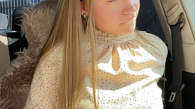 Seduced a stranger from the car masturbating in public