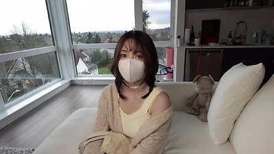 Sweet Chinese Escort 1 Fuck her when she was playing Nintendo switch