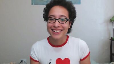 REAL NERD READING BOOK NAKED ON CAMS