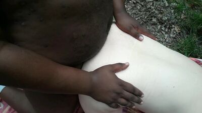 baisée par un grand black