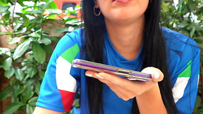 (DIA ITA) TIFOSA ITALIANA si fa INCULARE nel BAGNO DEL BAR  per la sconfitta dell'Italia