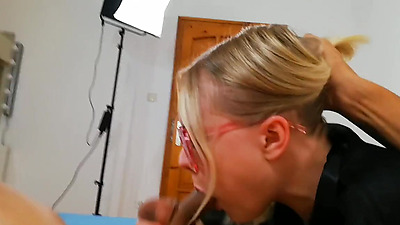 INSTAGRAM devils_kis_  / Easy blowjob, teen blonde. AMATEUR