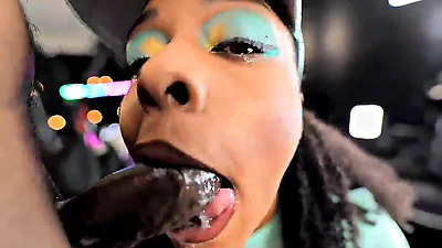 My Step mom Seduce me with her Fat Booty and i Ended up Fucking and Cuming on Her Face