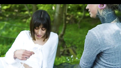 Anuskatzz And Silvia Soprano Having Some Outdoor Anal Threeway