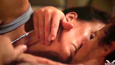 it is very hot. Spanish sub. To see in : pornsuborg