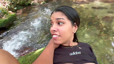 I masturbate while an unknown Latina babe watches me and I end up fucking her very hard until she squirts big