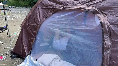 [Public] Japanese amateur college babe fucks in a tent while holding back her voice while camping