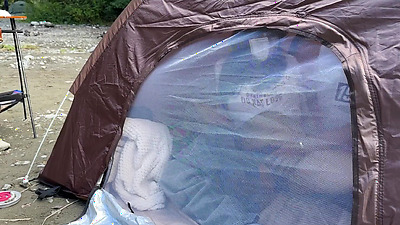 [Public] Japanese amateur college babe fucks in a tent while holding back her voice while camping