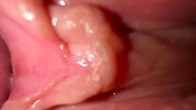 EXTREME CLOSE-UPS: Tiny 18 years old babe with very tight pussy shows all inside her vagina and lets to lick all her wet holes