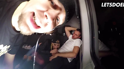 Big Ass Teen Scarlett Scott Rides Huge Cock In Stranger's Car - LETSDOEIT