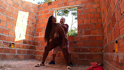 Brasileira Preta Dando O Cu Na Obra