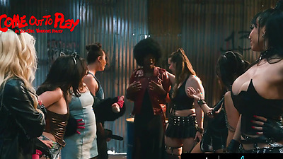 HORNY BABES HAVE LESBIAN GANGBANG