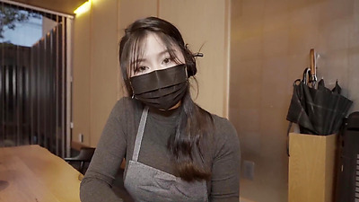 Footjob and Dirty talk：how the stepmom revive my vitality