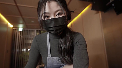 Footjob and Dirty talk：how the stepmom revive my vitality