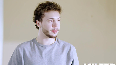 Hot Step Mom Shows Me Her Big Tits To Seduces Me