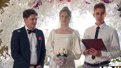 VIP4K. A real wedding anal fuck, Bride was nailed by a toastmaster. Hot sex with Jane White