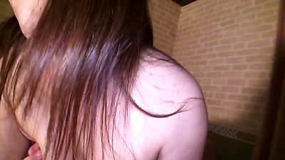 奥さん、今はいてる下着を買い取らせて下さい！〜Iカップ巨乳奥様の花柄下着