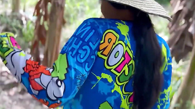 I MEET THE NEIGHBOR'S COUNTRYWIFE ON THE ROAD AND SHE SUCKS MY COCK WITH A SWALLOW OF CUM IN EXCHANGE FOR A NEW CELL PHONE