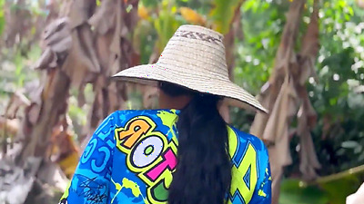 I MEET THE NEIGHBOR'S COUNTRYWIFE ON THE ROAD AND SHE SUCKS MY COCK WITH A SWALLOW OF CUM IN EXCHANGE FOR A NEW CELL PHONE