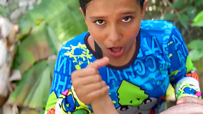 I MEET THE NEIGHBOR'S COUNTRYWIFE ON THE ROAD AND SHE SUCKS MY COCK WITH A SWALLOW OF CUM IN EXCHANGE FOR A NEW CELL PHONE