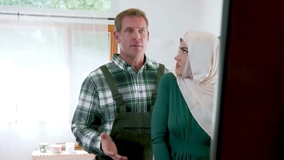 “How to Keep a Husband” Hijab Hottie Virgin’s First Time