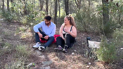 Alicieuse Finds Comfort In The Forest