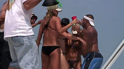 Big Arse Boat Party - Nick Moreno