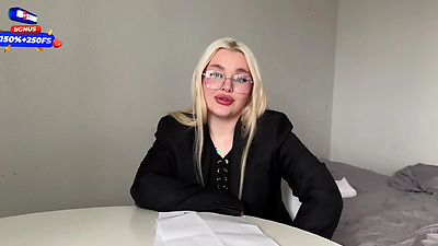 A strict teacher with a big butt, in stockings, taught a history lesson.