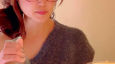 [Uncensored] I got a tingle while doing an oil massage ♡