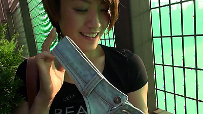 Gorgeous Short Hair Japanese Amateur Hot Pants Walk In Public
