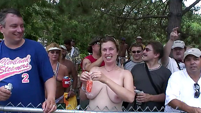 Nudes A Poppin - Angelica Bella