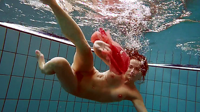 Polish hot shaped Deniska swimming nude