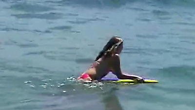 Masturbating bikini teen goes solo