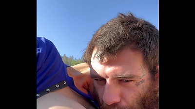 I invite my neighbor over drink hot milk out of my tit