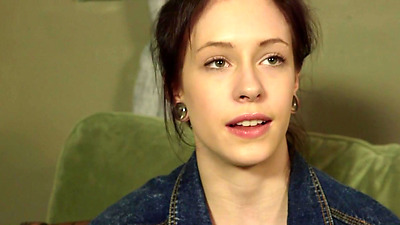 Kinky Hipster Does Yoga In The Nude And Fingers Her Dripping-wet Cunt