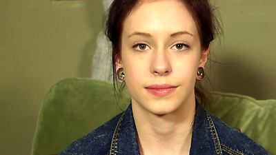 Kinky Hipster Does Yoga In The Nude And Fingers Her Dripping-wet Cunt