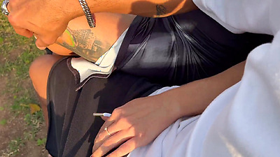 I GOT A BLOWJOB IN THE PARK FROM THIS SHORT BABE WITH A BIG ARSE THAT I MET WHILE I WAS WALKING ON THE BEACH, THE HOT CHICK LOVES A LITTLE PUBLIC THING