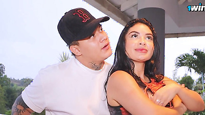 I CONVINCE MY BOYFRIEND TO HAVE A 3WAY WITH HIS BEST FRIEND-ALEJANDRA PALACIOS-PART 1