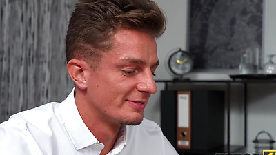 TUTOR4K. Boom-bastic